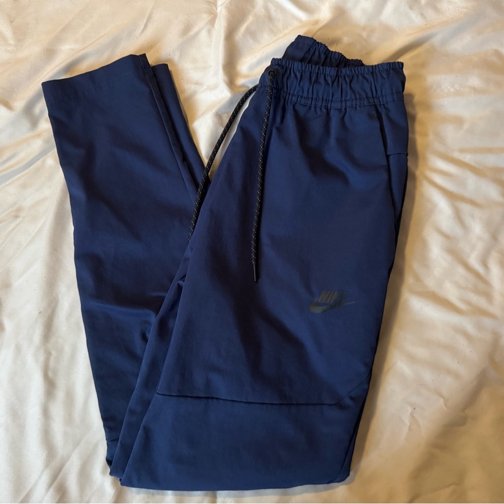 Nike Sportswear Woven Tech Pants - Men’s S